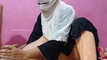 hot-muslim-bhabhi-sex_Moment-1